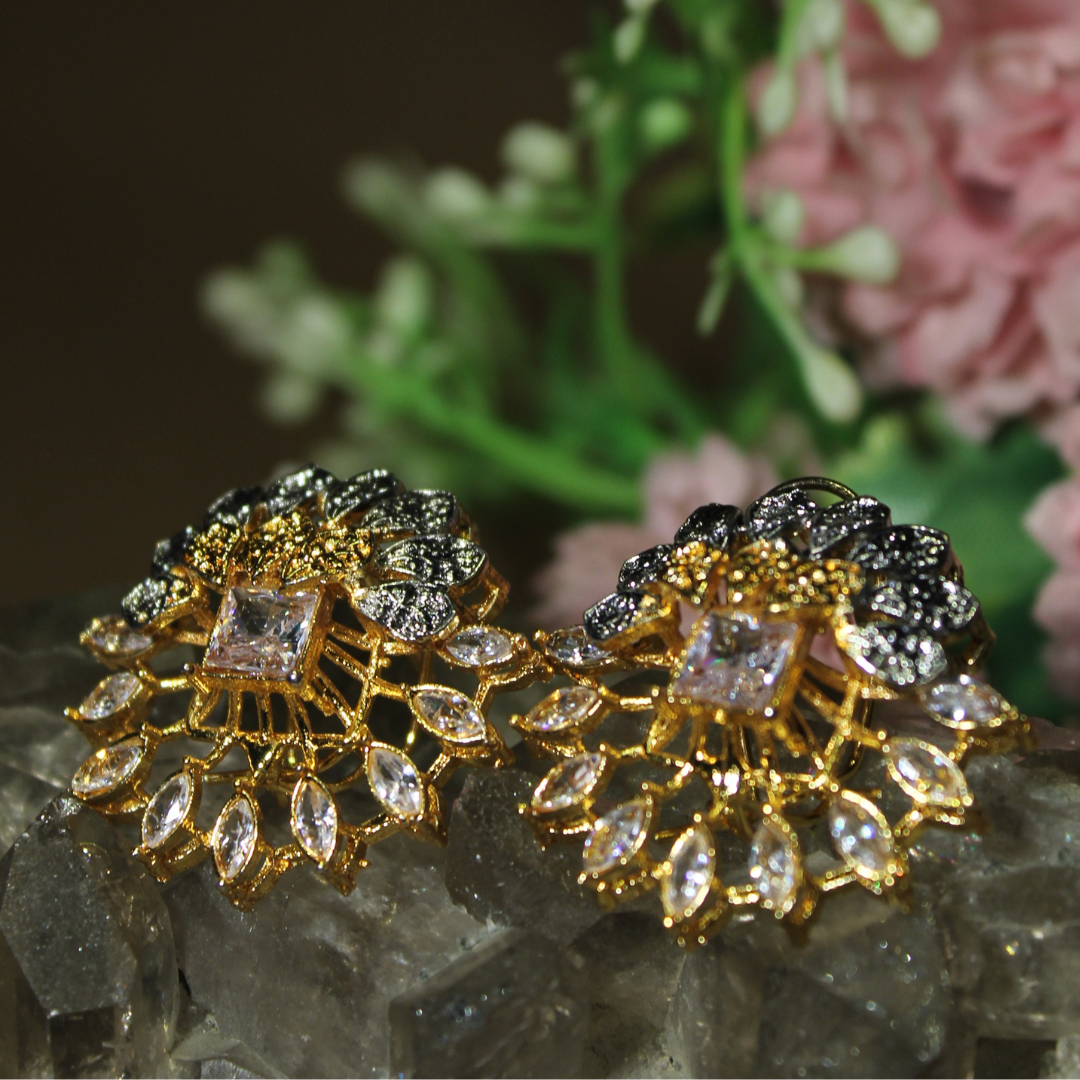 Şahane - Elegant Floral Earrings