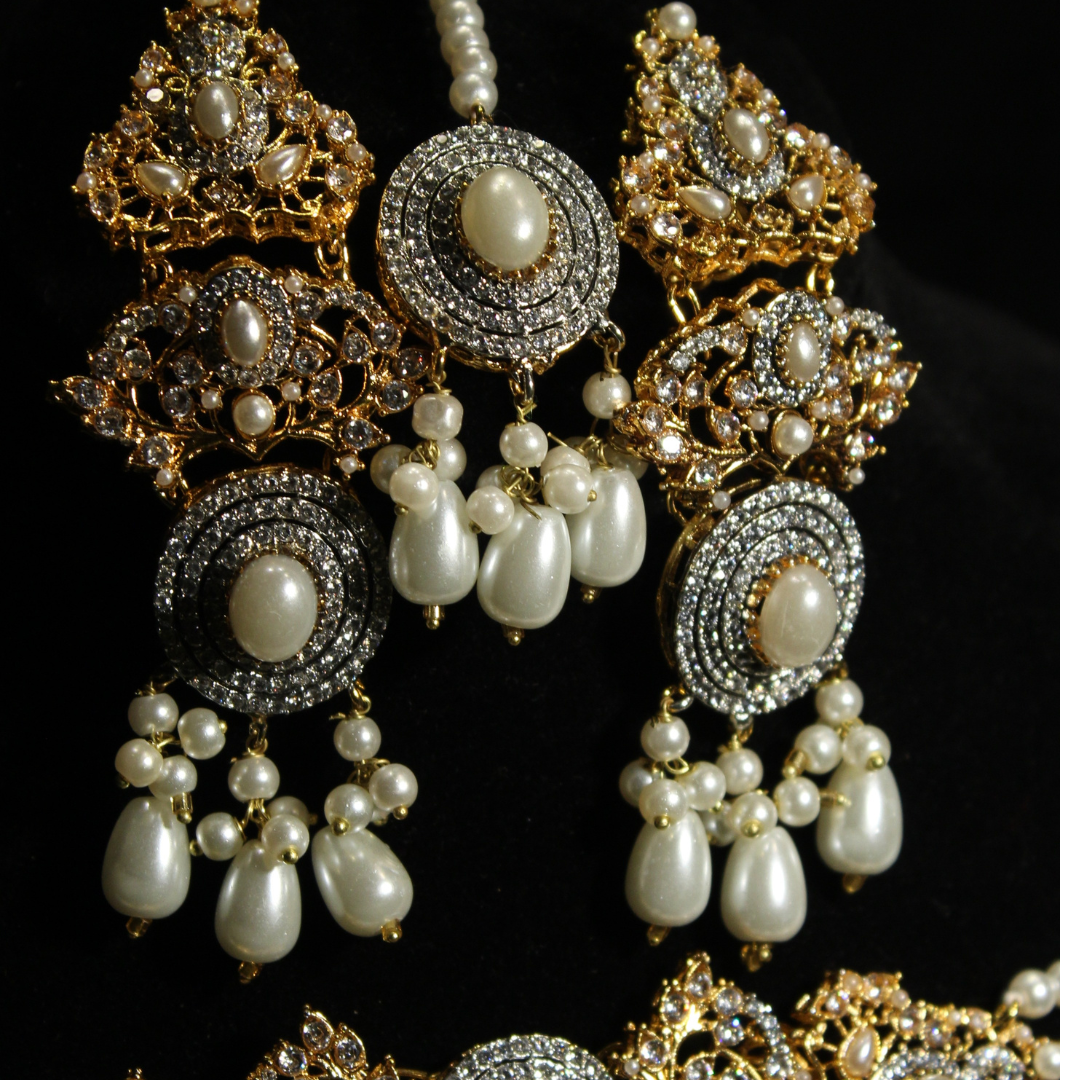 Şehnaz Jewelry Set