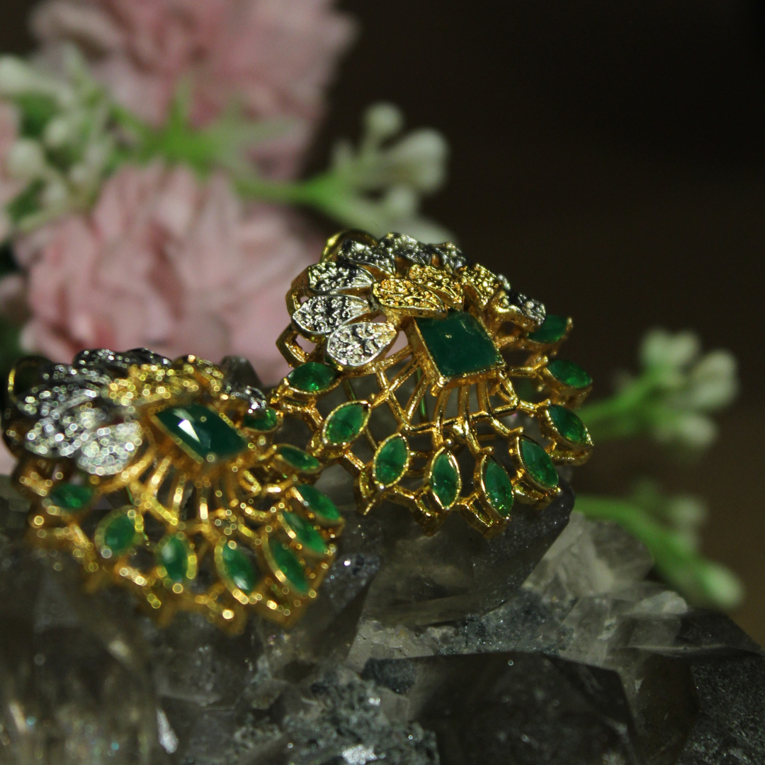 Şahane - Elegant Floral Earrings