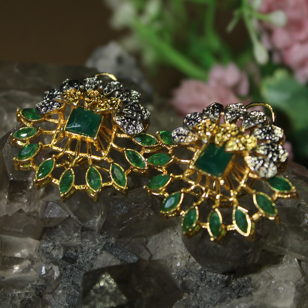 Şahane - Elegant Floral Earrings