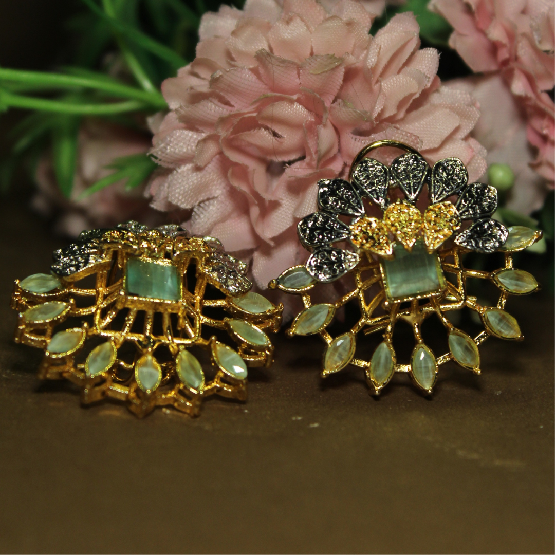 Şahane - Elegant Floral Earrings