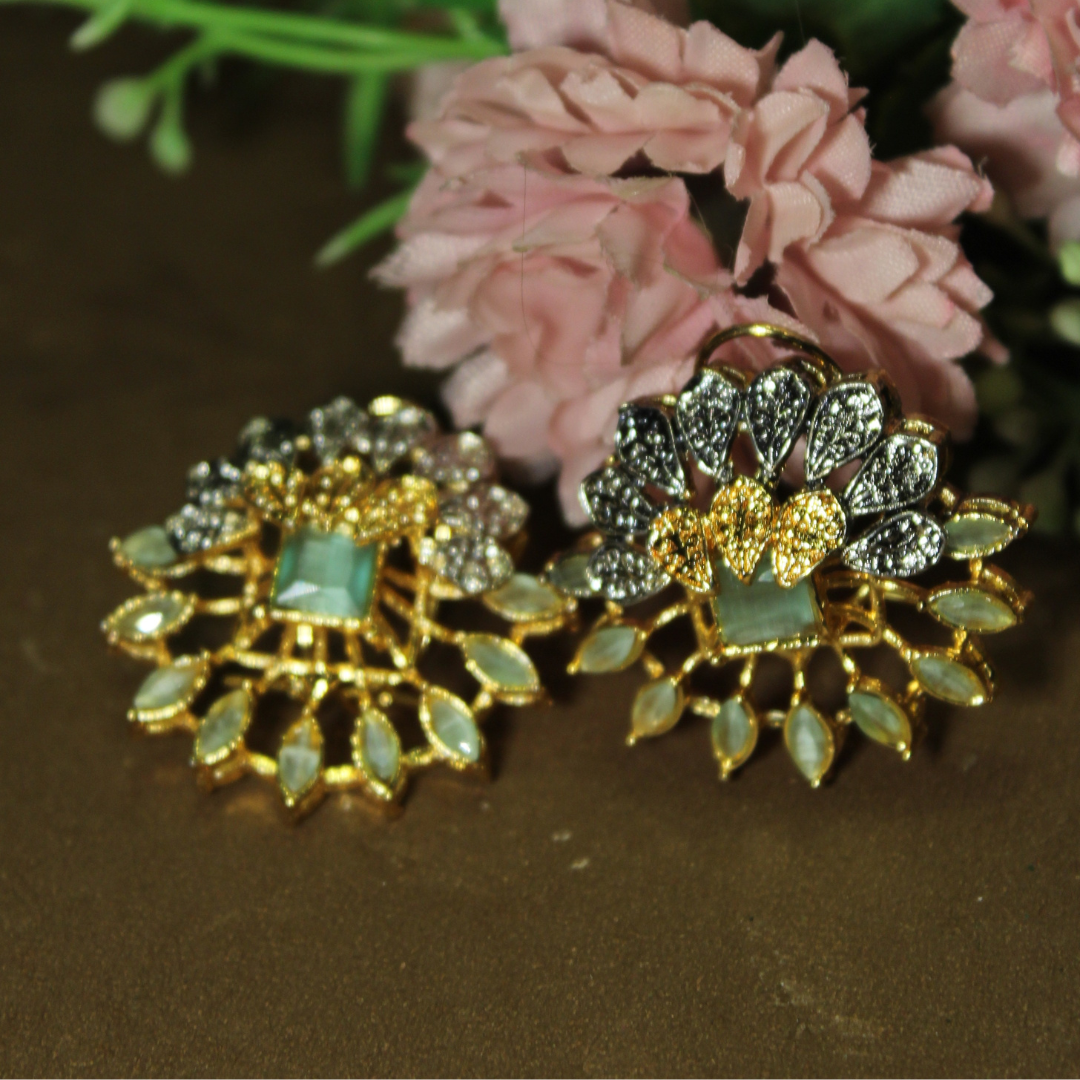 Şahane - Elegant Floral Earrings