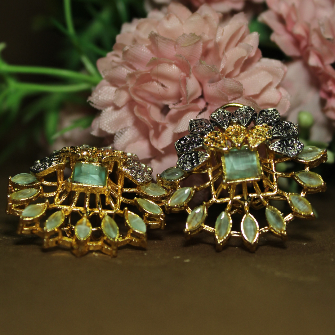 Şahane - Elegant Floral Earrings