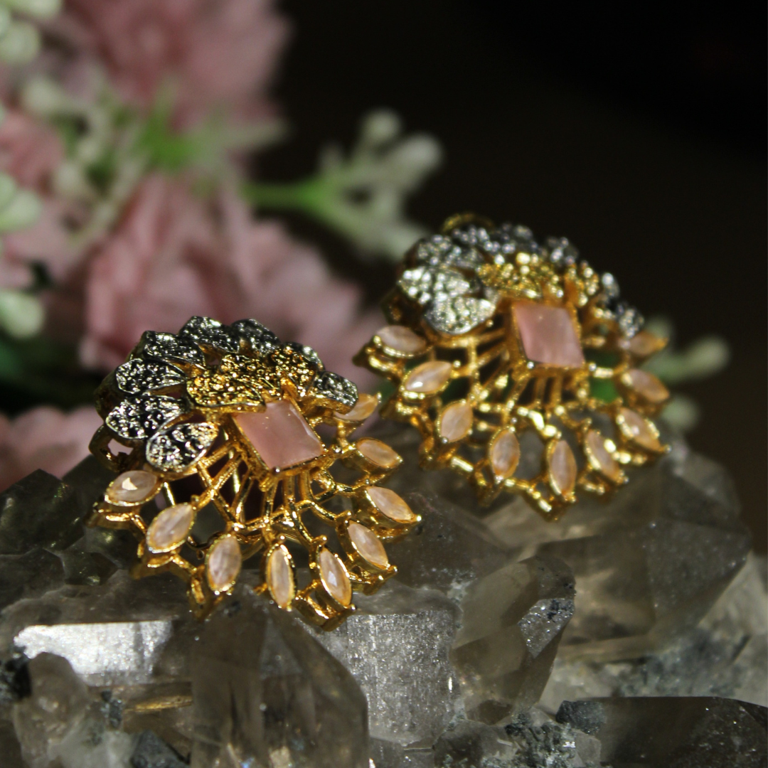 Şahane - Elegant Floral Earrings