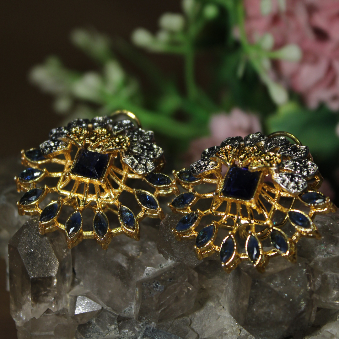 Şahane - Elegant Floral Earrings