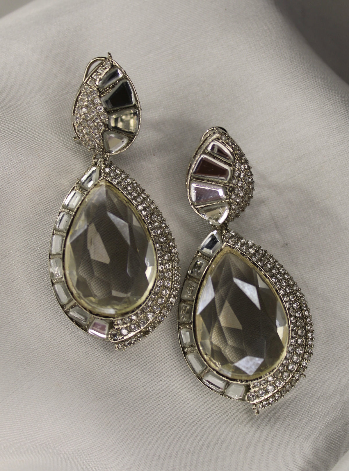 Aylin Ear Ring