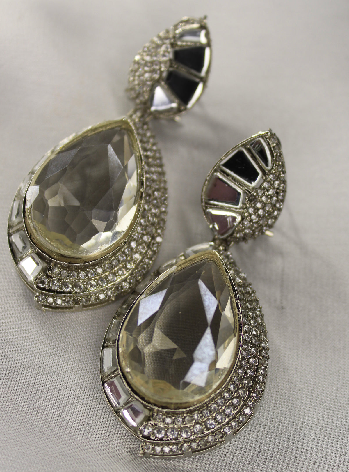 Aylin Ear Ring