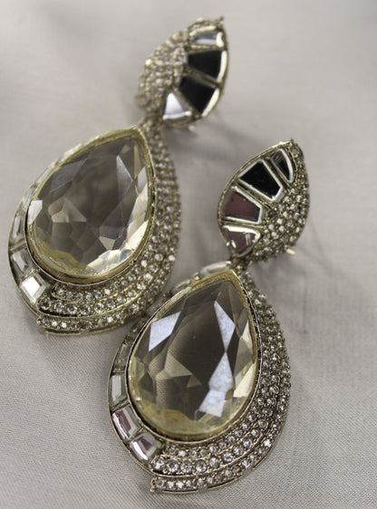 Aylin Ear Ring