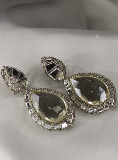 Aylin Ear Ring
