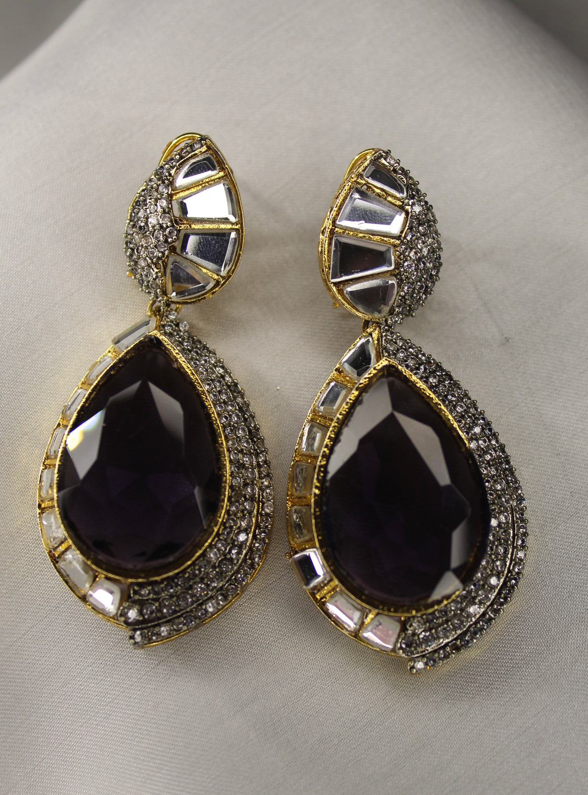 Aylin Ear Ring