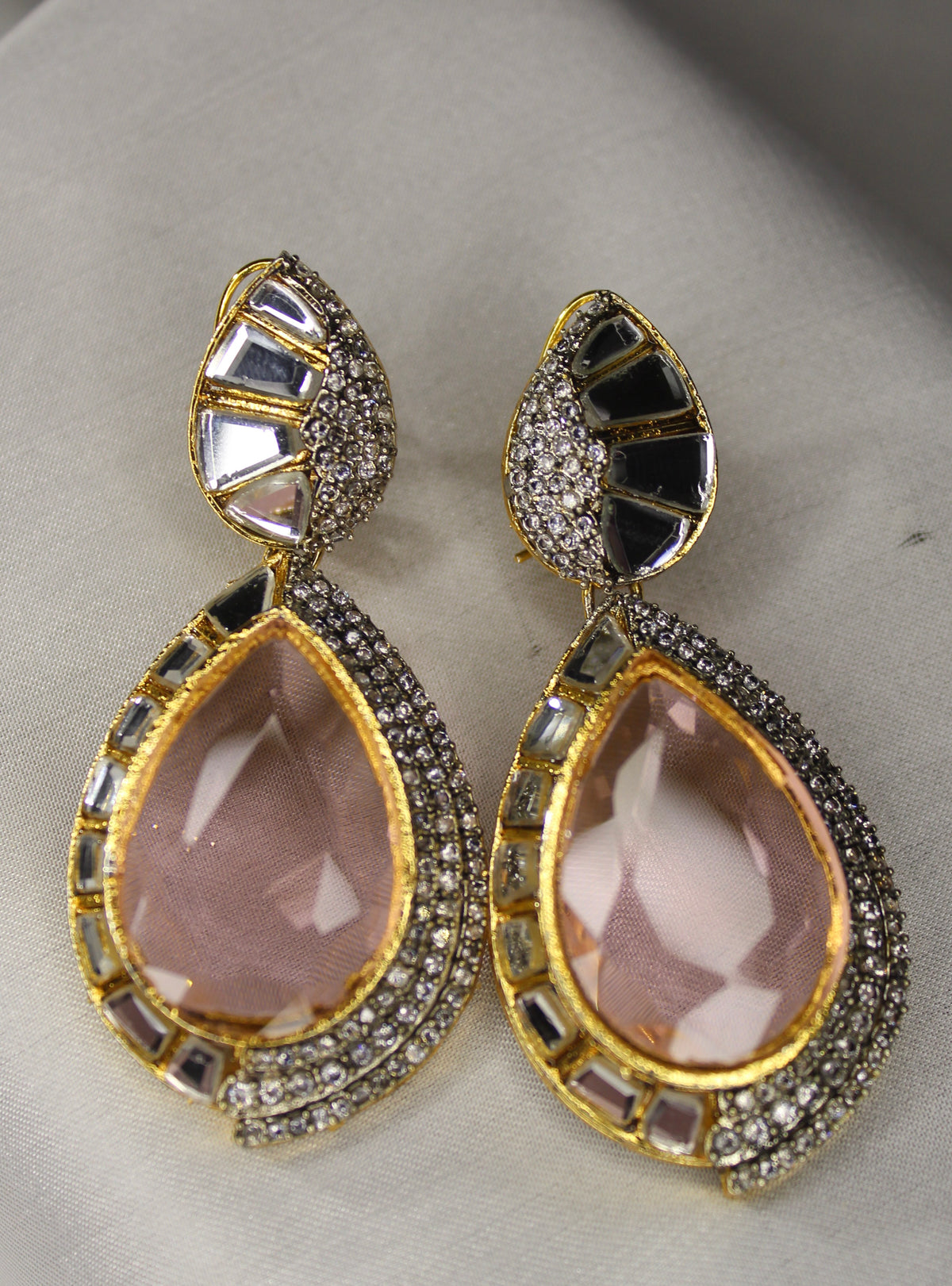 Aylin Ear Ring