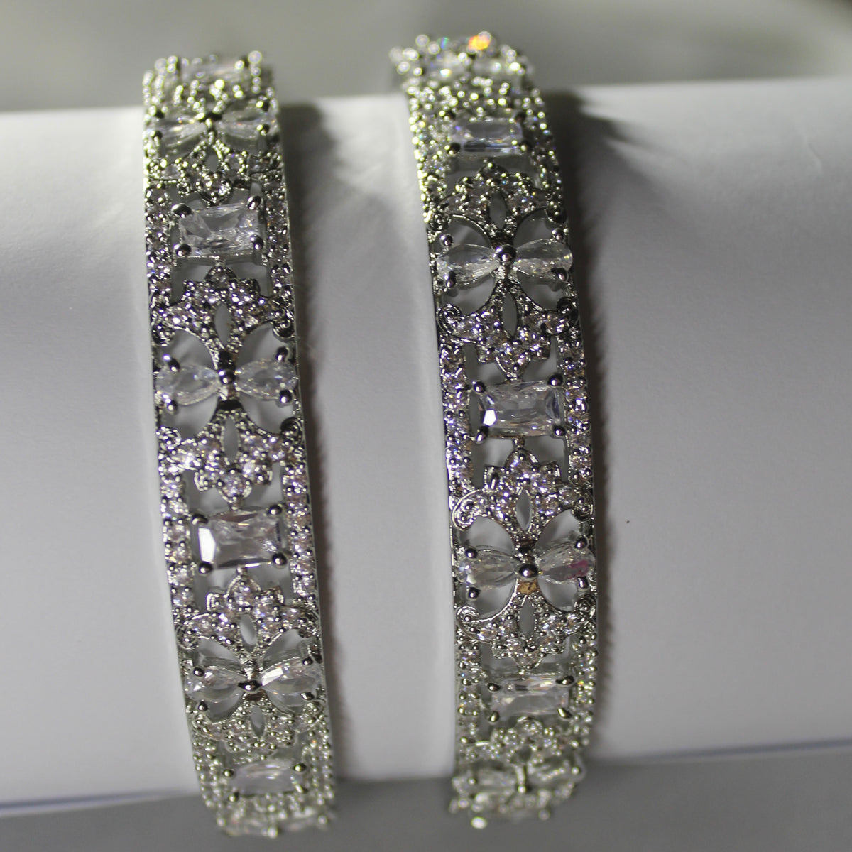 Emperia Bangles 2PCS