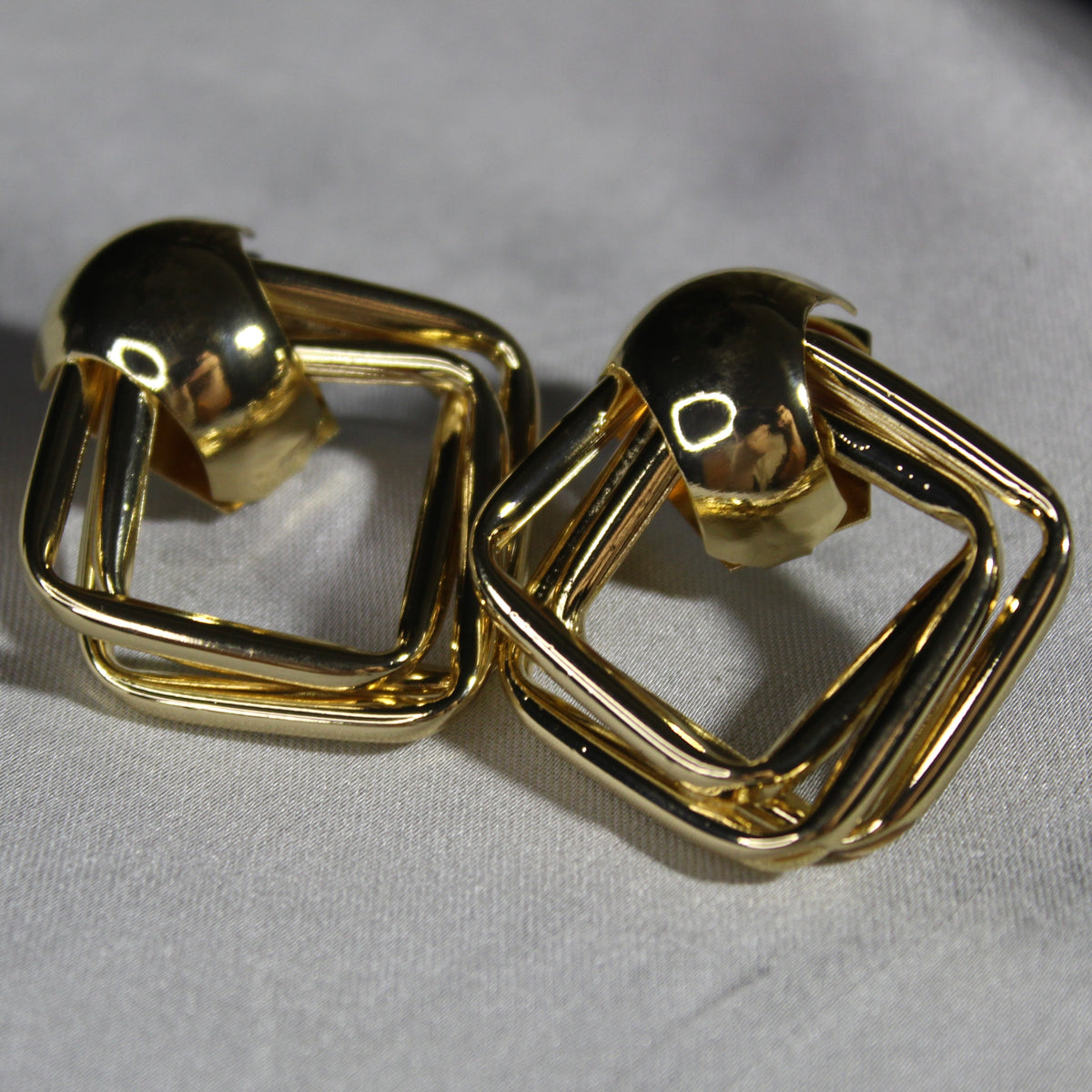 Sari Zen Ear Ring