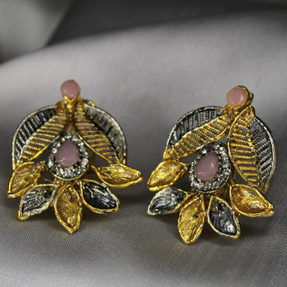 Zumrut Ear Ring