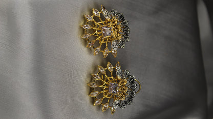 Sahane Elegant Ear Ring