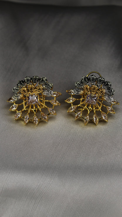 Sahane Elegant Ear Ring