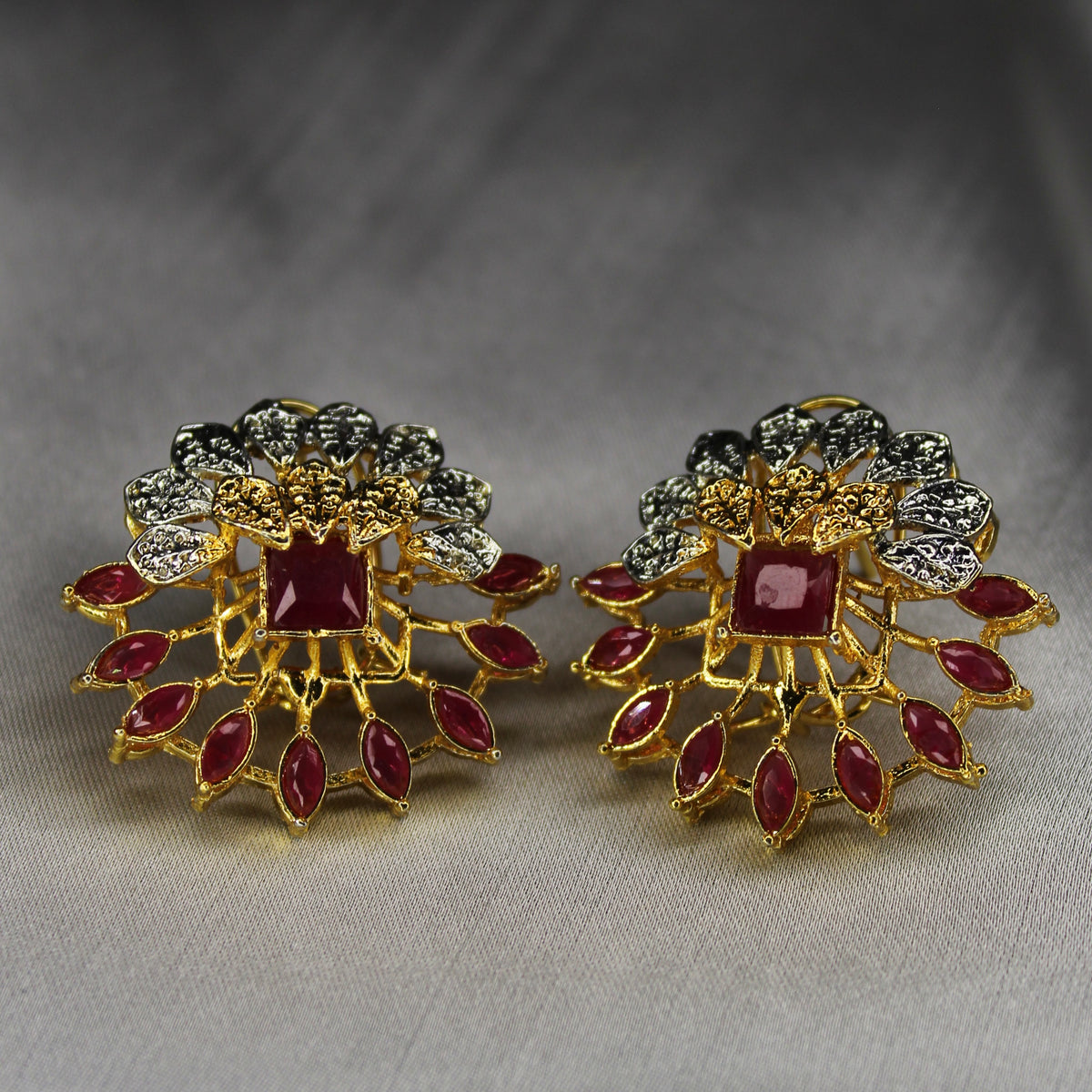 Sahane Elegant Ear Ring