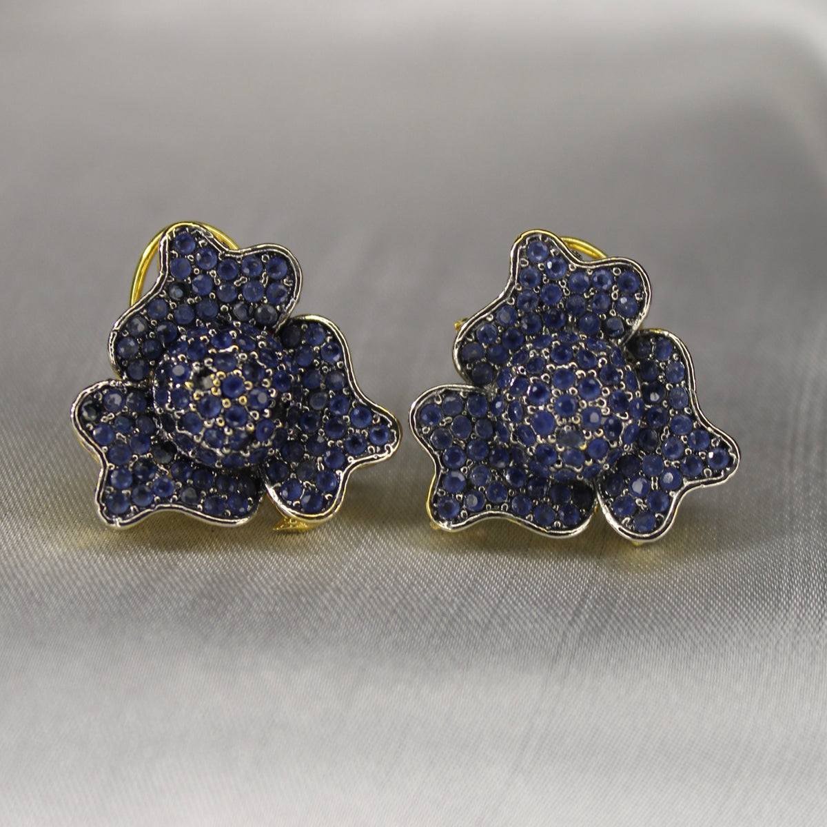 Gecenin Ear Ring