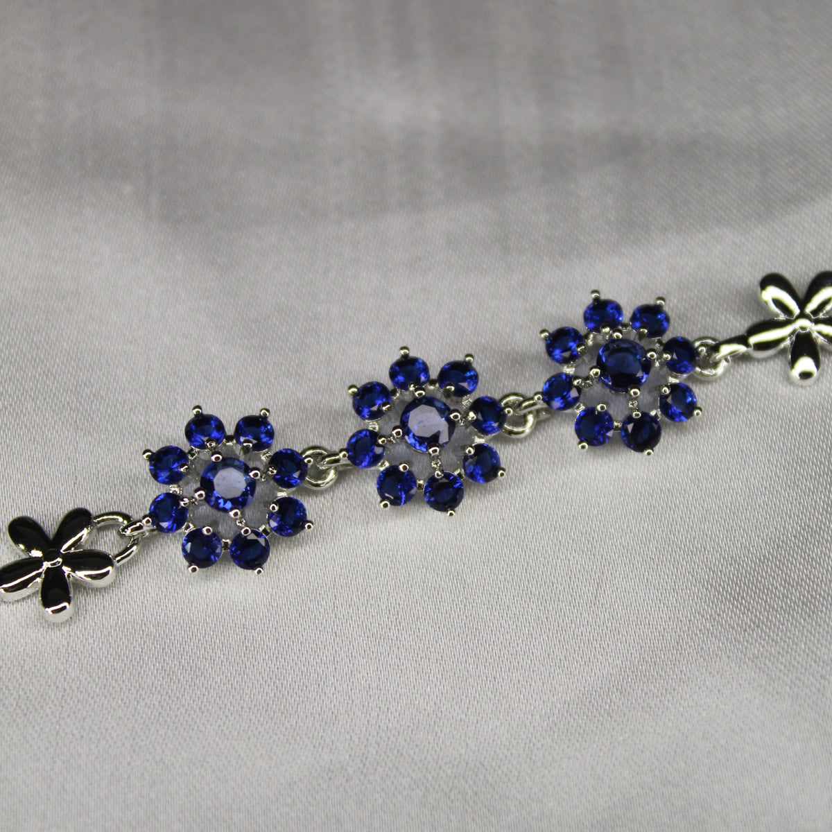 Blosselle Bracelet