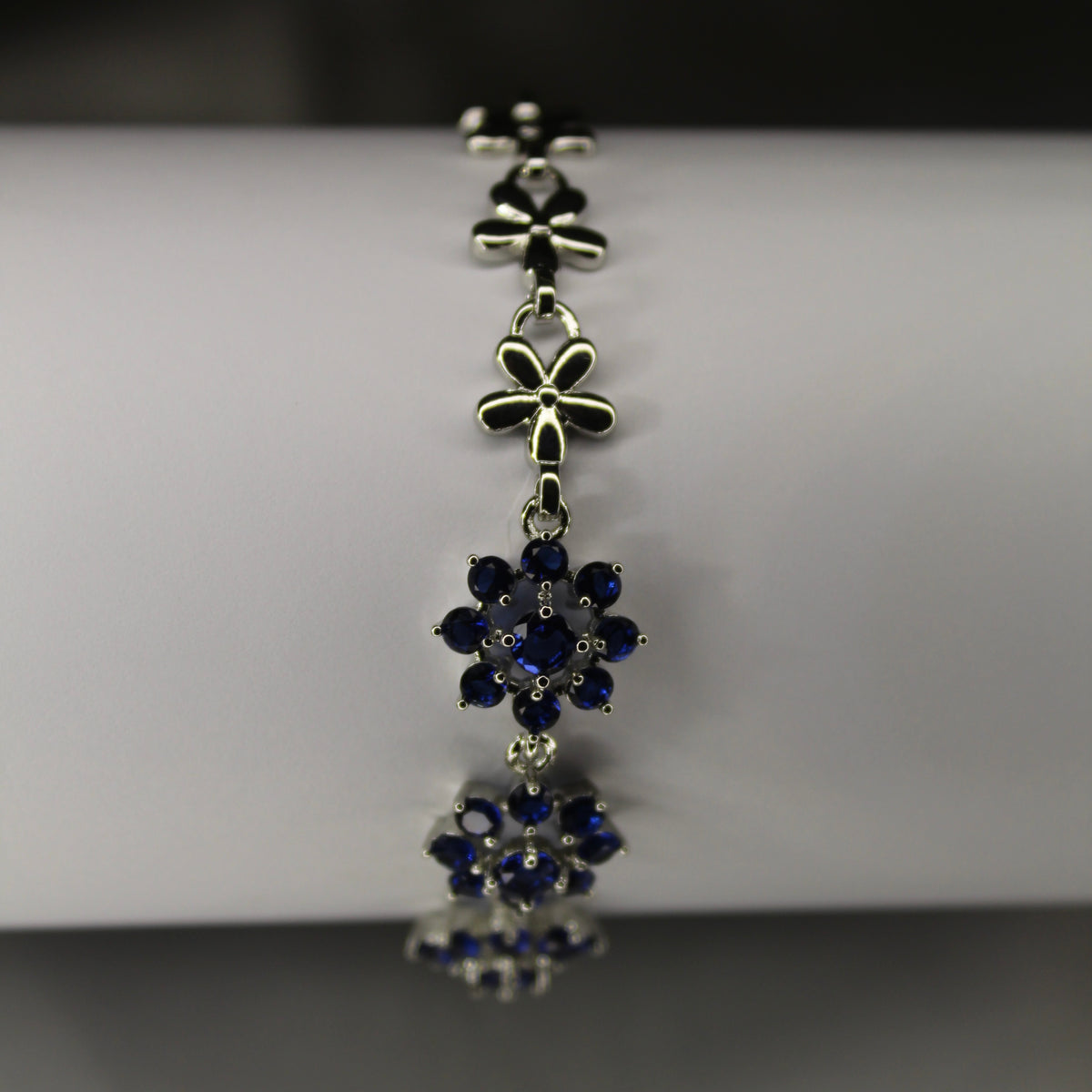 Blosselle Bracelet