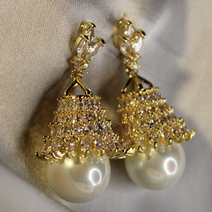 Regalia Ear Ring
