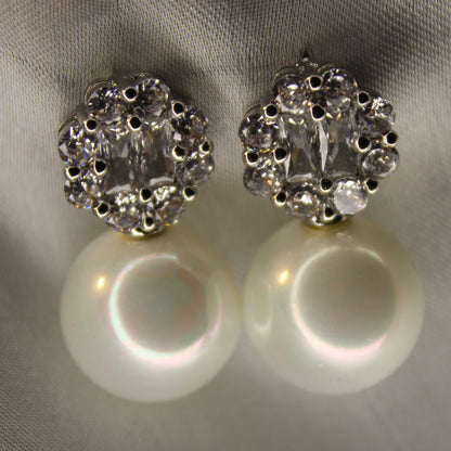 Opaline Ear Ring