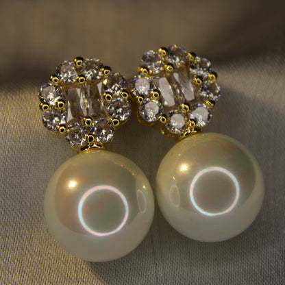 Opaline Ear Ring