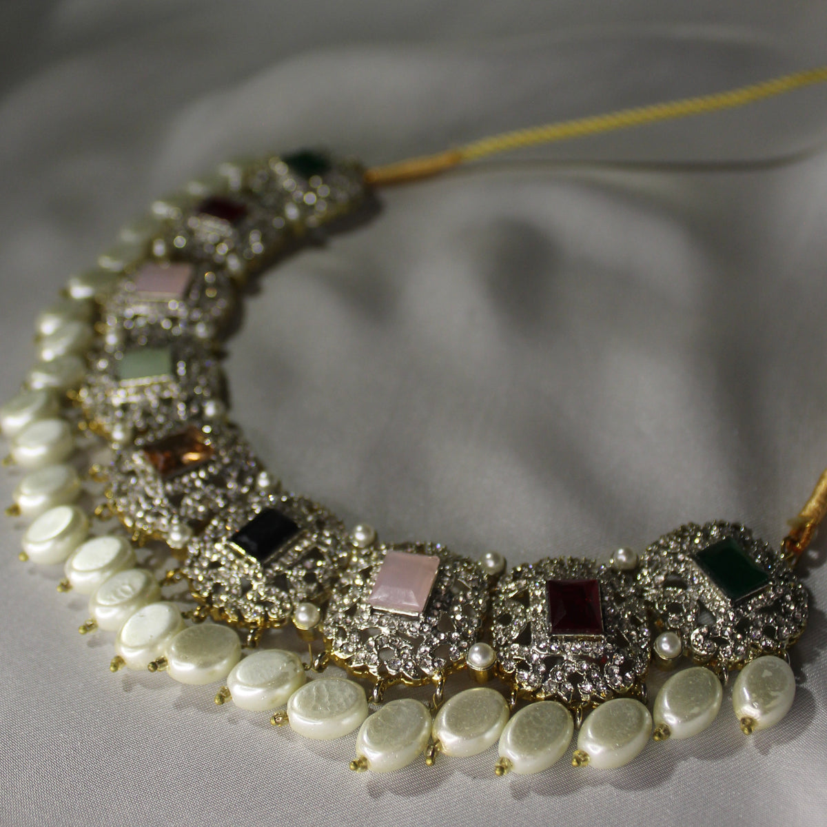 Zayra Choker Set