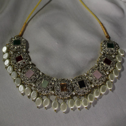 Zayra Choker Set