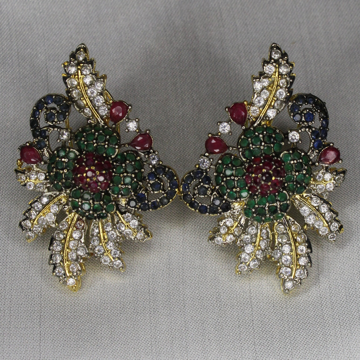 Elmas Clicekler Ear Ring