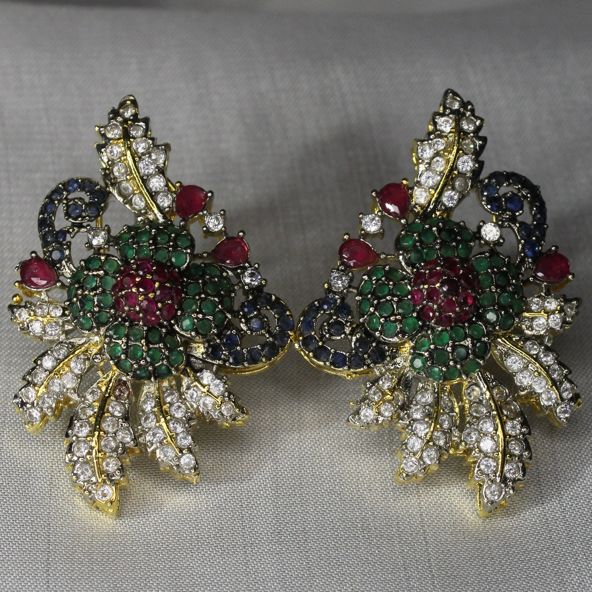 Elmas Clicekler Ear Ring