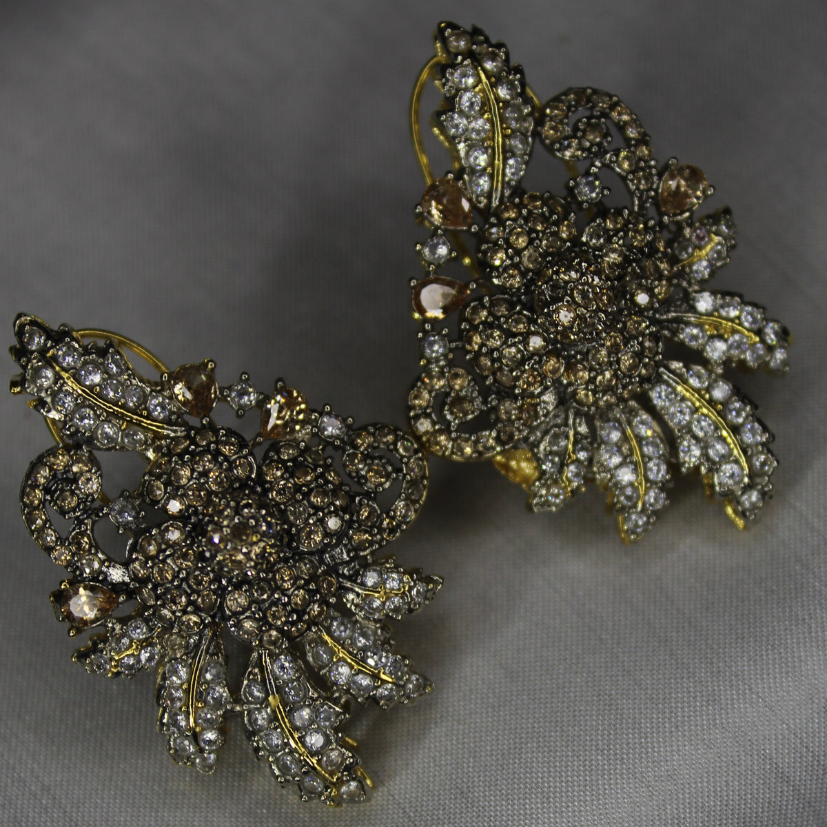 Elmas Clicekler Ear Ring